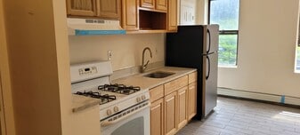 Building Photo - 1875 Carter Ave