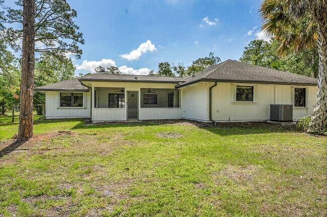 Building Photo - 17717 Bridle Ln