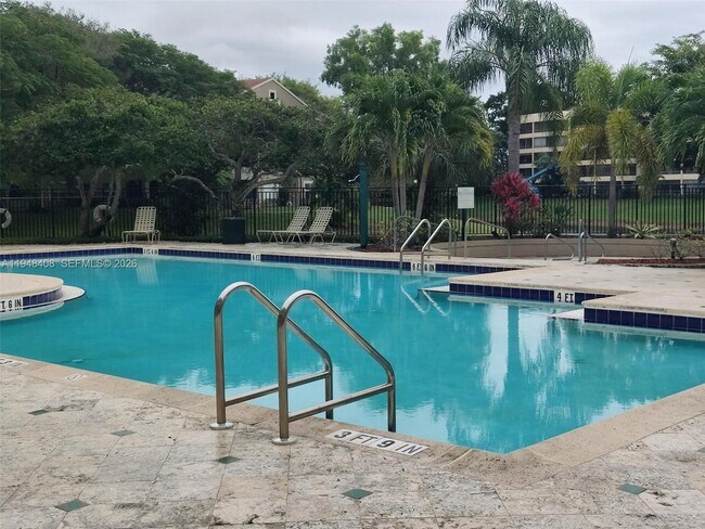 Building Photo - 1740 Palm Cove Blvd