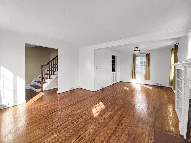 Building Photo - 54 Westmoreland Dr