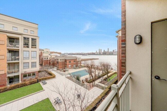 Building Photo - 26 Ave at Port Imperial