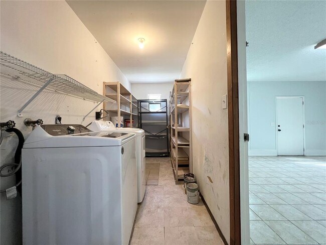 Building Photo - 7925 Napoleon St