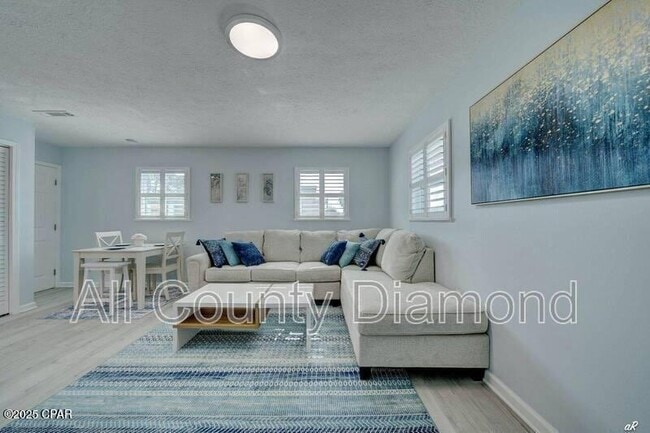 Building Photo - 7308 Sunset Ave