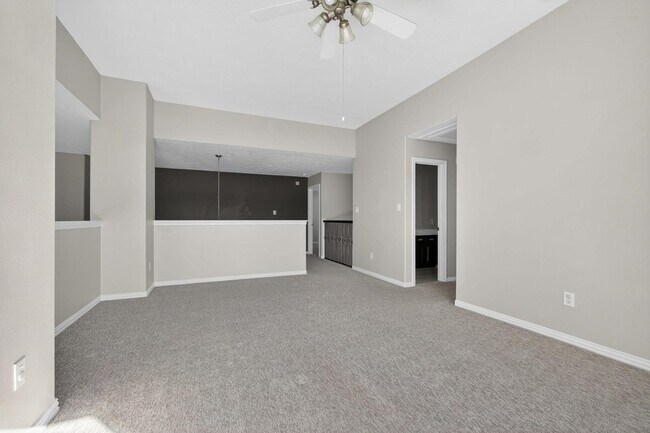 Building Photo - 6272 N Fawnlake Dr