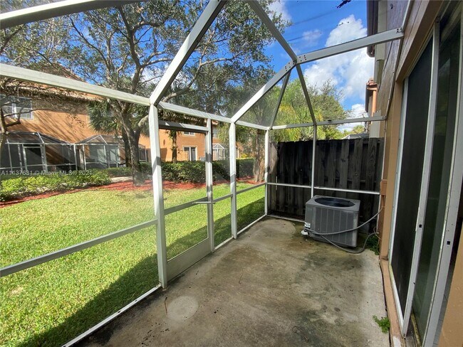 Building Photo - 1575 Veracruz Ln