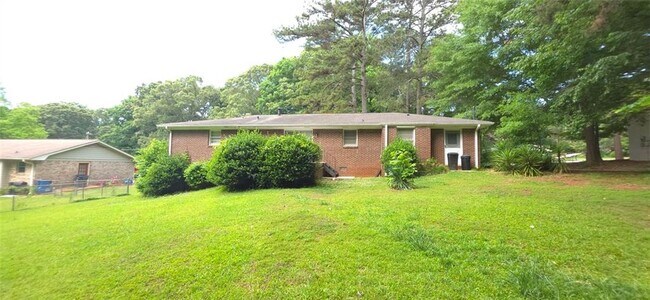 Building Photo - 1382 Mary Dale Dr SW