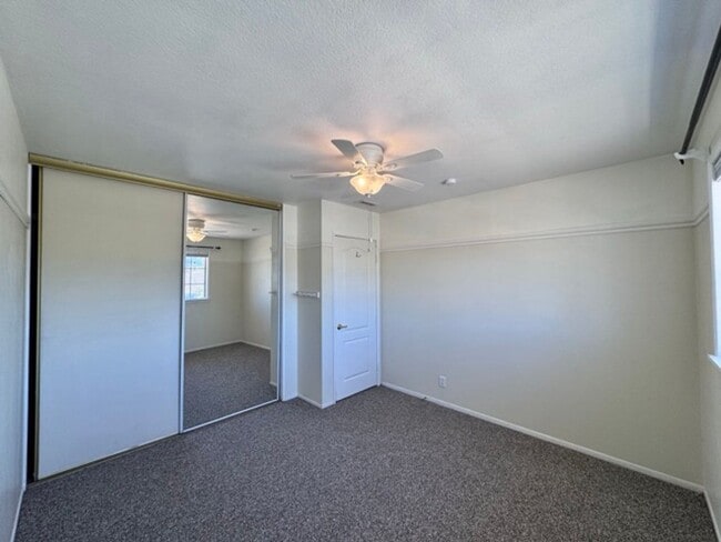 Building Photo - Spacious 5 Bedroom Home in Menifee Lakes w...