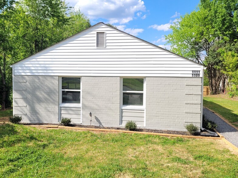Building Photo - 1111 Bose Ave