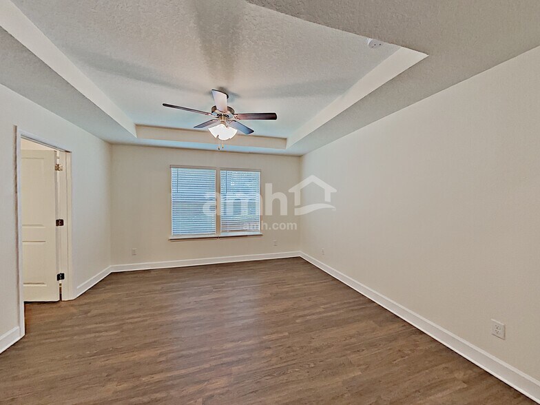 Building Photo - 2852 Calebs Cove Way