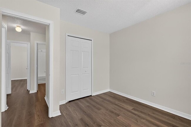 Building Photo - 4110 Waterside Island Ct
