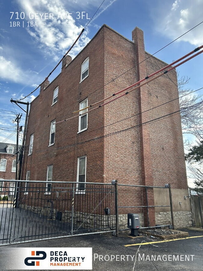 Building Photo - 710 Geyer Ave