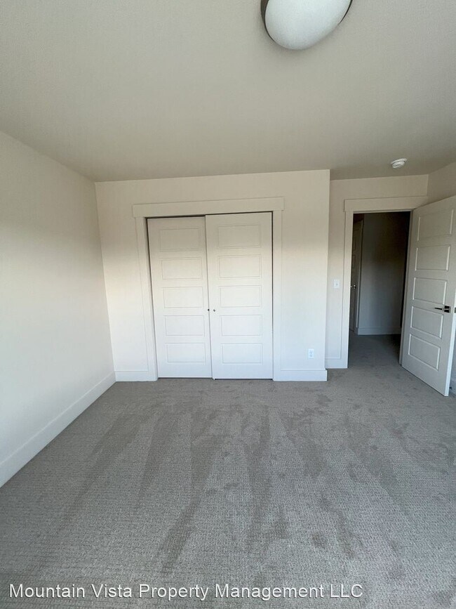 Building Photo - 3 br, 2.5 bath House - 20 Jockey Ct