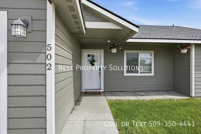 Building Photo - 502 E Grace Taylor St