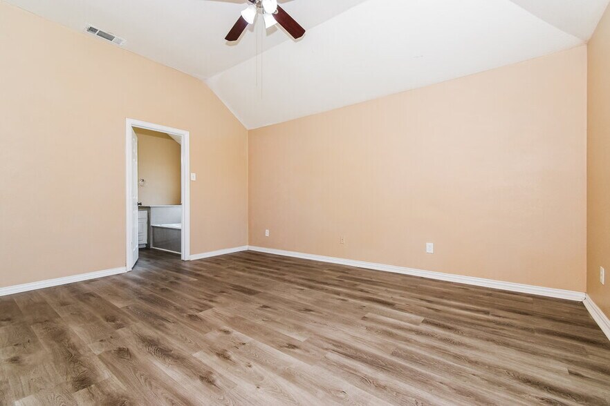 Building Photo - 7921 Wayne Way