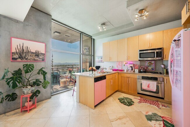 Building Photo - Arts District- Downtown Las Vegas~Luxury furnished condo now available!