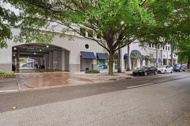 Building Photo - 50 Menores Ave