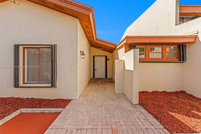 Primary Photo - 7688 SW 105th Pl