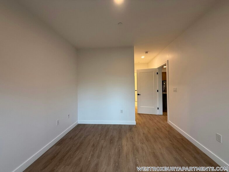 Building Photo - 199 Gardner St