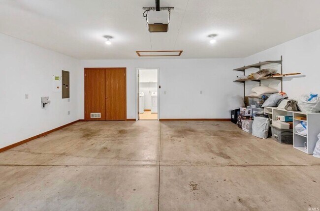 Building Photo - 1265 Virginia Ct