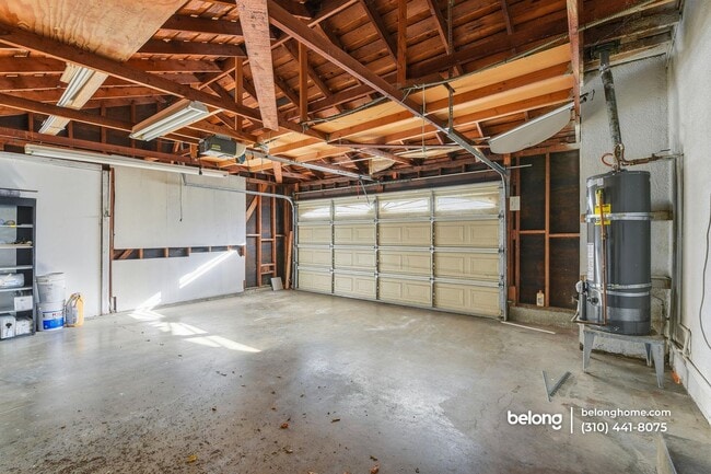 Building Photo - 6539 Petit Ave