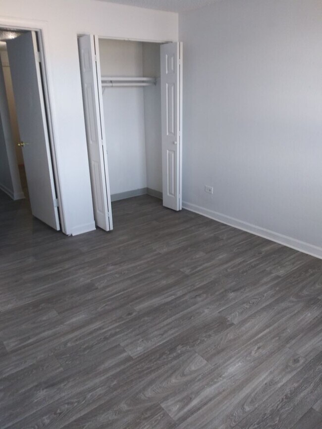 Building Photo - Your new home is waiting for you!