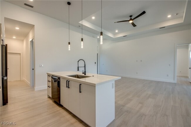 Building Photo - 1531 NW 40th Pl