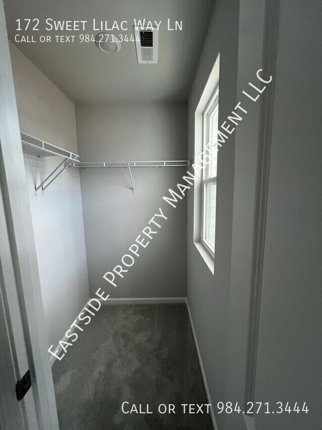 Building Photo - 172 Sweet Lilac Wy