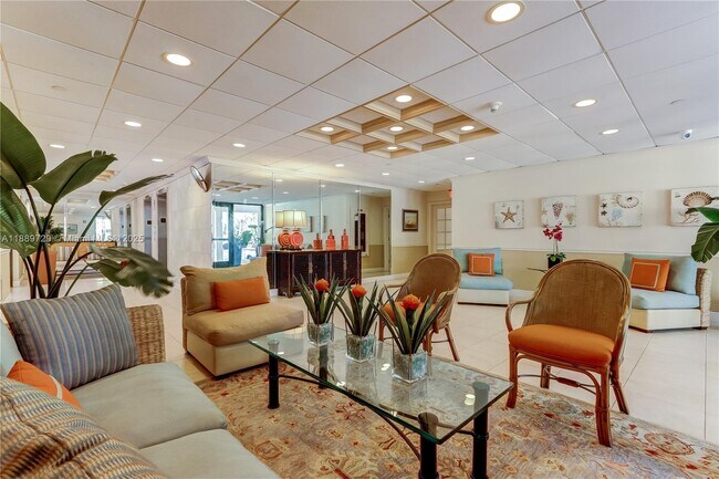 Building Photo - 550 Ocean Dr