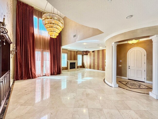 Building Photo - Boat Dock Home | Gated Community | Oxnard ...
