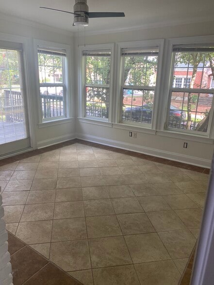 Sunroom - 1732 Monroe Dr NE