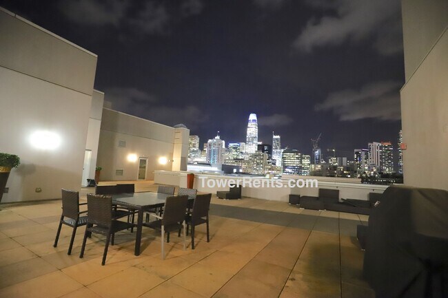 Building Photo - 829 Folsom St