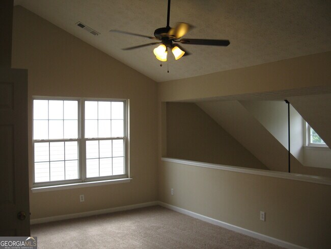 Building Photo - 2270 Lexington Ln