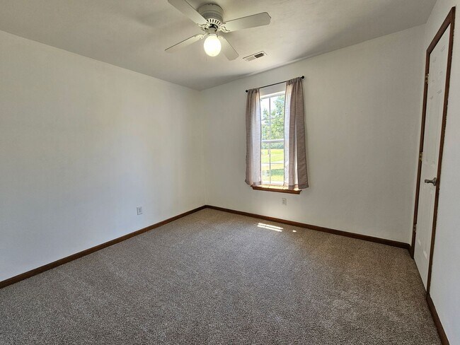Building Photo - 2164 Shipyard Rd