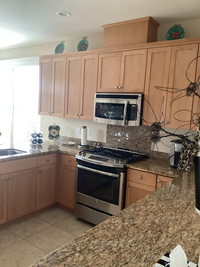 Building Photo - Beautiful Single Story Home in Old Orcutt's Stone Gate Development with easy access to VSFB