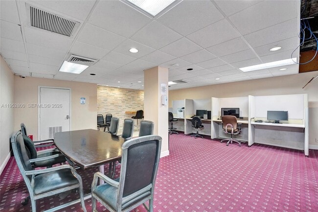 Building Photo - 2201 S Ocean Dr