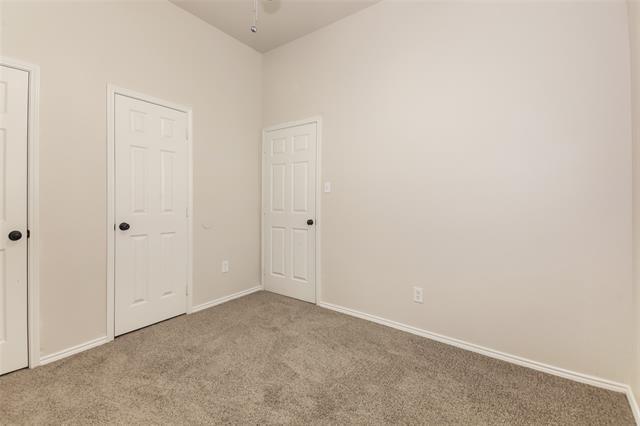 Building Photo - 824 Matthew Ln