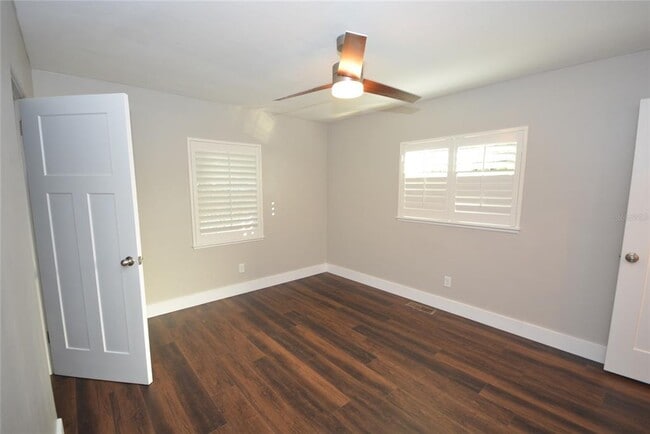 Building Photo - 3006 Vine St