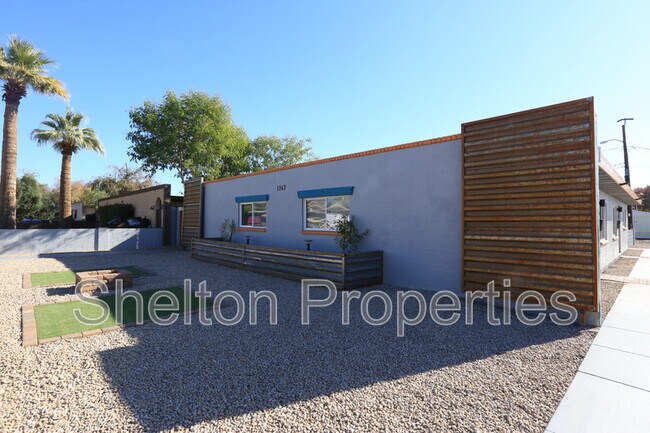 Building Photo - 1747 E Virginia Ave