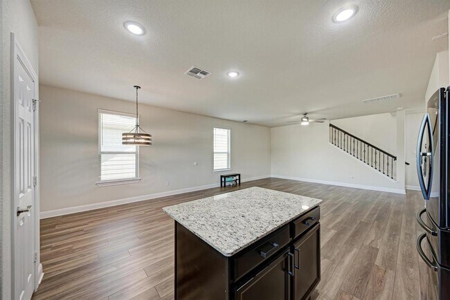 Building Photo - 120 Snowy Plover Ln