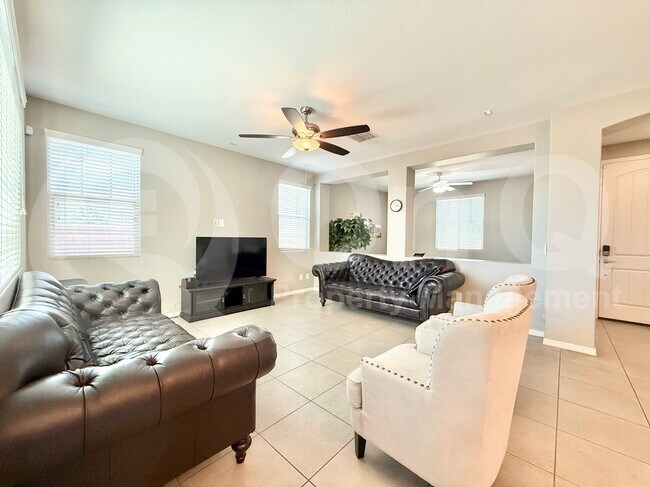 Building Photo - 3959 E Perkinsville St