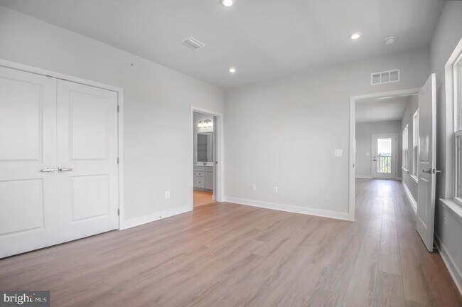 Building Photo - 4399 Peach Lily Ln