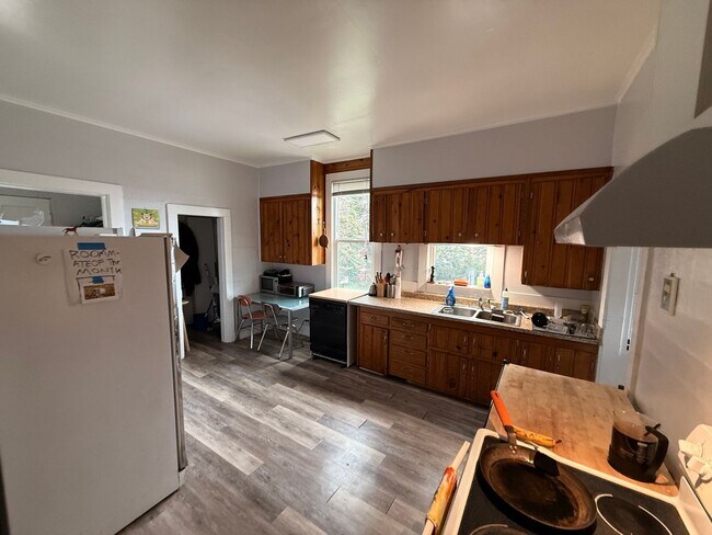 Building Photo - 1523/1525 Grant St