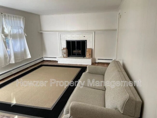 Primary Photo - 20 Ellis Dr