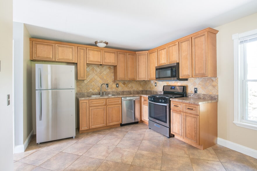 Building Photo - 1449 Coachway Ln