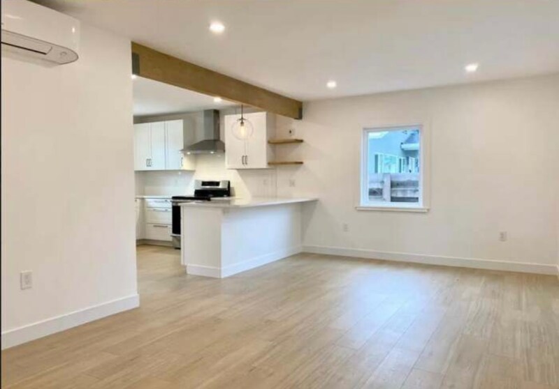 Primary Photo - 1249 Division St