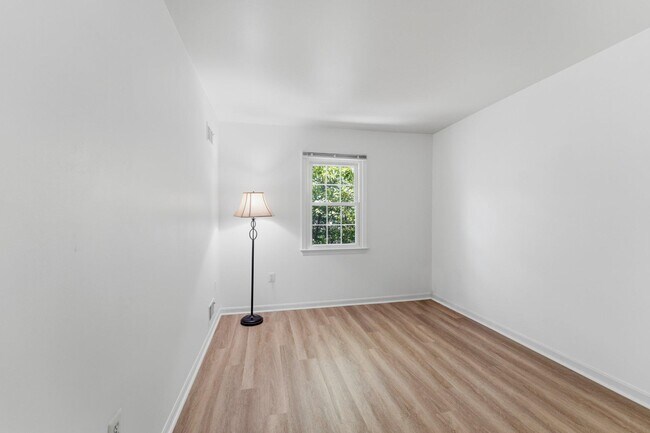Building Photo - 7428 Chummley Ct