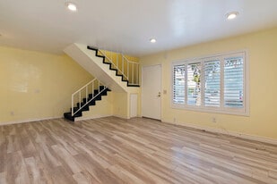 Building Photo - 8707 Cedros Ave