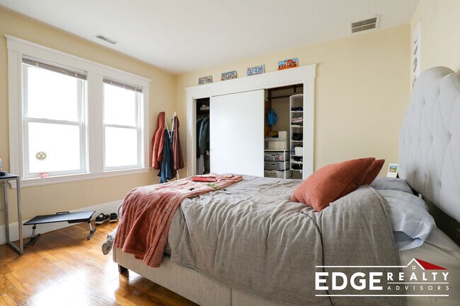 Building Photo - 34 Matchett St