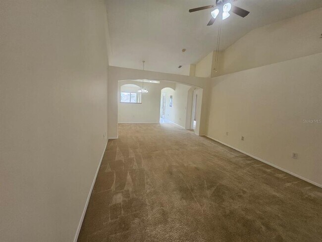Building Photo - 13415 Fairway Glen Dr