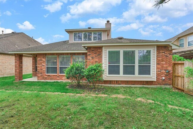 Building Photo - 6 Jester Oaks Pl
